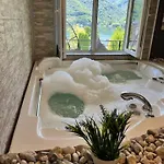 Royal Town- Luxury Jacuzzi Jajce