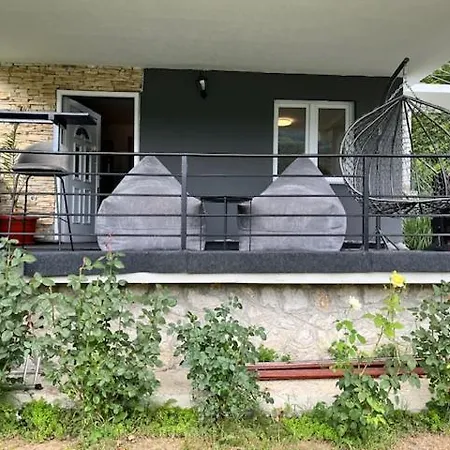 Royal Town- Luxury Jacuzzi Suite *